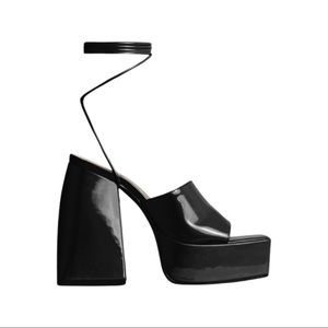 ROMINI LACE UP PLATFORM SQUARE PEEP TOE FLARED BLOCK HEEL IN BLACK PATENT